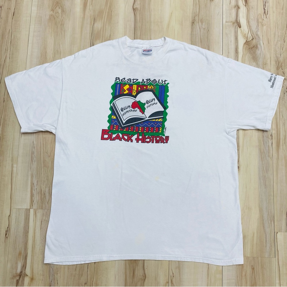 Vintage Read about Black History tee size 2XL